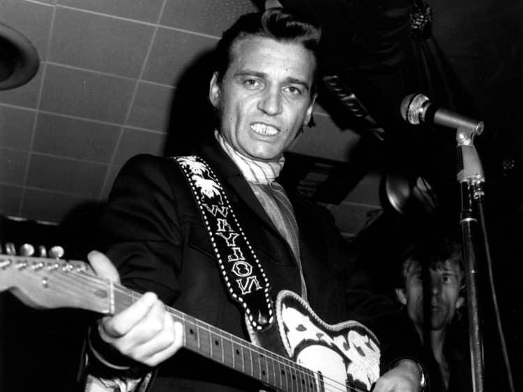 10 Best Waylon Jennings Songs of All Time