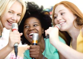 15 Best Karaoke Singers of All Time