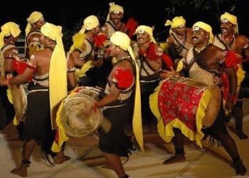 15 Best Folk Music Songs of All Time