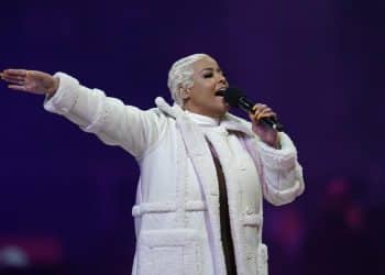 15 Best Christian Gospel Singers of All Time