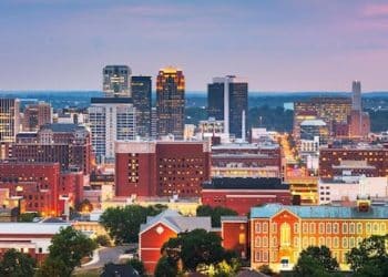 10 Famous Singers from Alabama