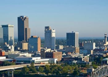 10 Famous Singers from Arkansas