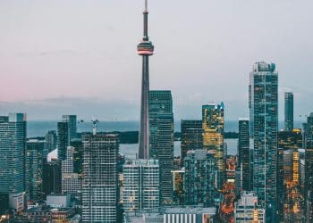 10 Famous Singers from Canada