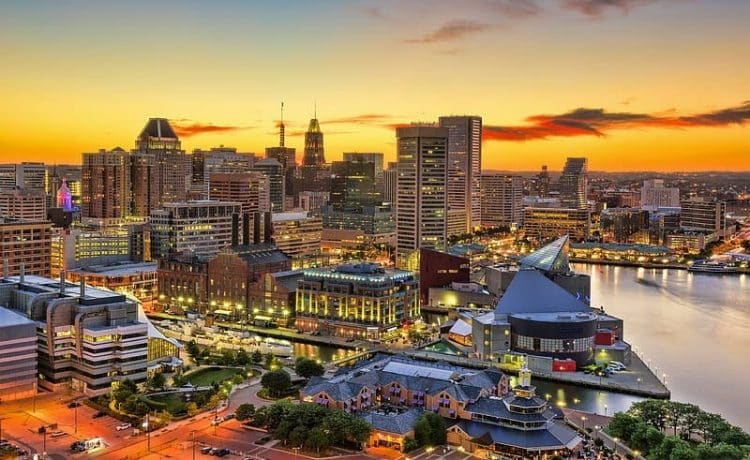 10 Famous Singers from Maryland