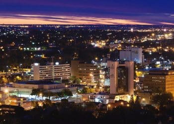 10 Famous Singers from South Dakota