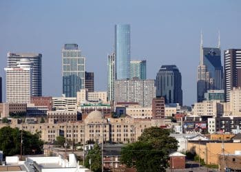 10 Famous Singers from Tennessee