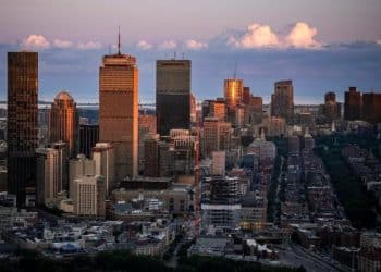 10 Famous Singers from Wyoming