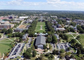 10 Famous Singers from Maryland