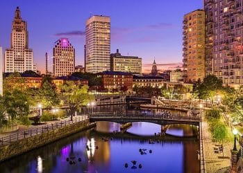 10 Famous Singers from Rhode Island