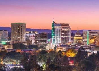 10 Famous Singers from Idaho