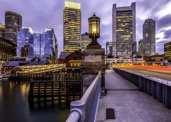 10 Famous Singers from Massachusetts