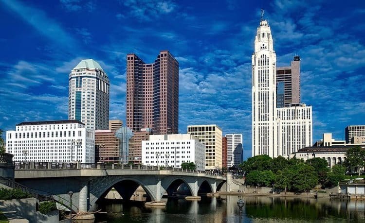 10 Famous Singers from Ohio