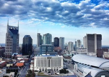 10 Famous Singers from Tennessee