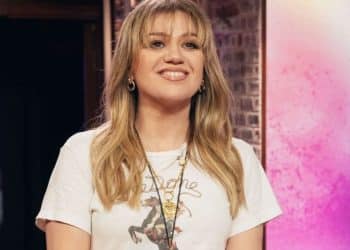 10 Best Kelly Clarkson Songs of All Time
