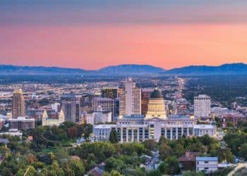 10 Famous Singers from Utah