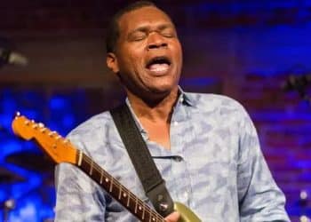 10 Best Robert Cray Band Songs of All Time