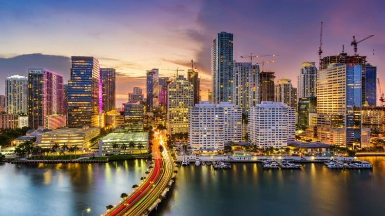 10 Famous Singers from Florida