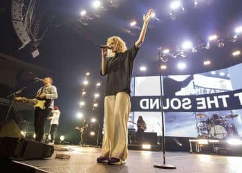 10 Best Hillsong Worship Songs of All Time