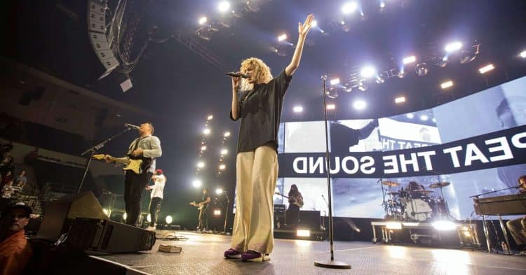 10 Best Hillsong Worship Songs of All Time