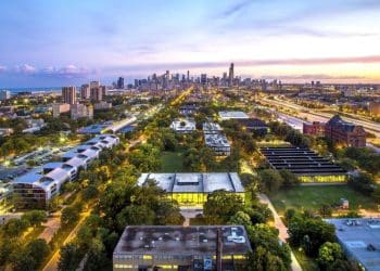 10 Famous Singers from Illinois