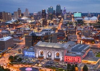 10 Famous Singers from Kansas