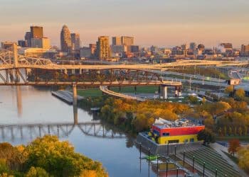 10 Famous Singers from Kentucky