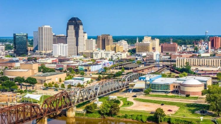 10 Famous Singers from Louisiana