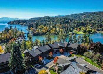 10 Famous Singers from Montana