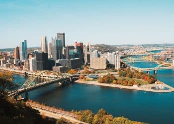 10 Famous Singers from Pennsylvania