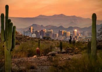 10 Famous Singers from Arizona