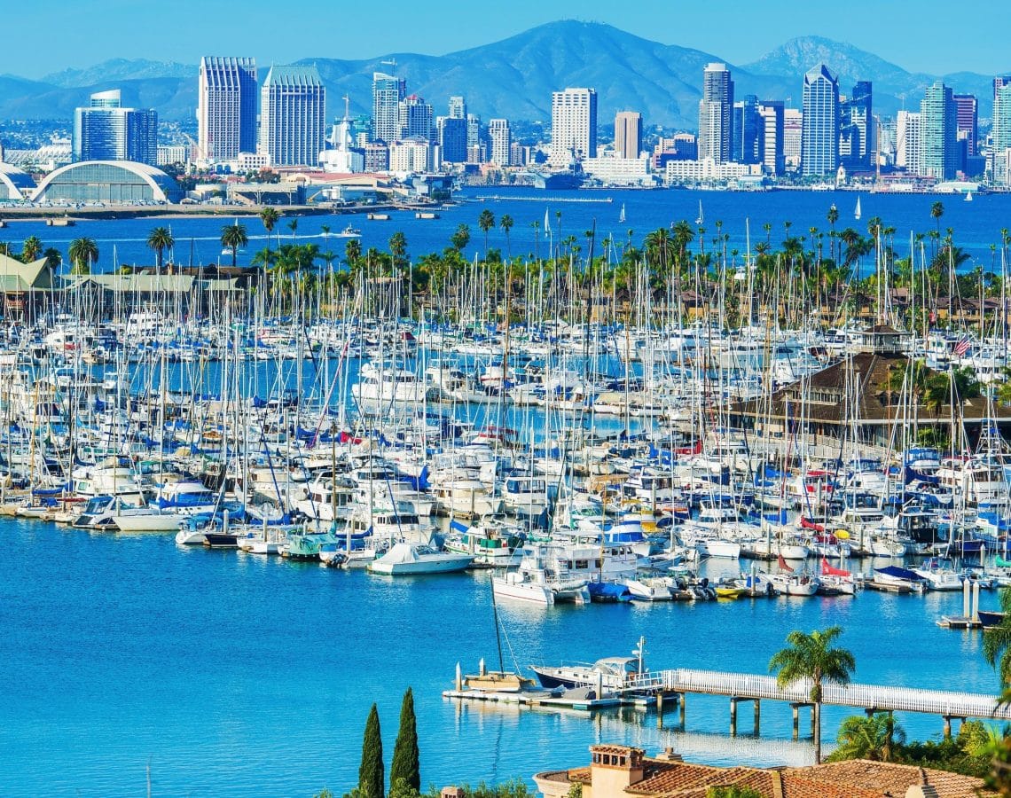 10 Famous Singers from California