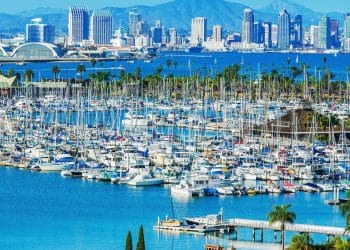 10 Famous Singers from California