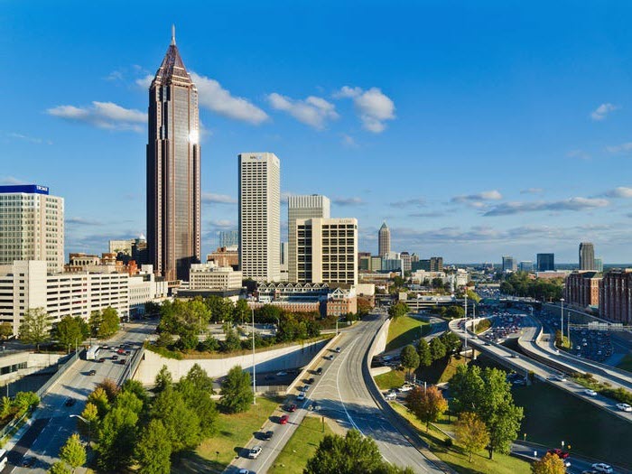 10 Famous Singers from Georgia