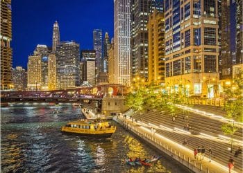 10 Famous Singers from Illinois