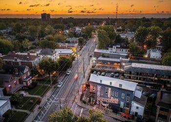 10 Famous Singers from Kentucky