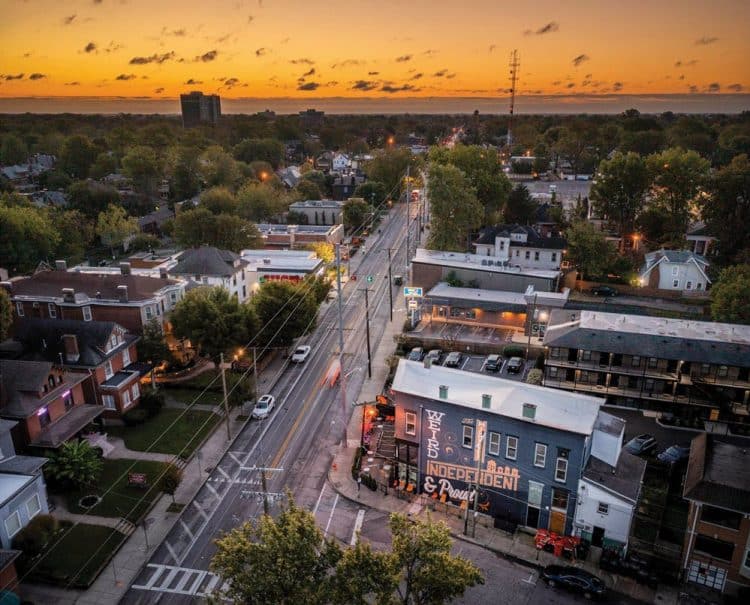 10 Famous Singers from Kentucky