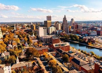 10 Famous Singers from Rhode Island