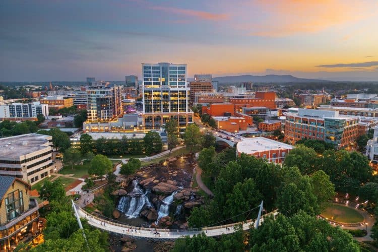 10 Famous Singers from South Carolina