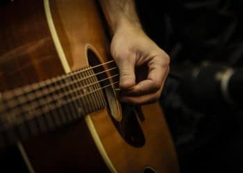 15 Best Guitar Players of All Time