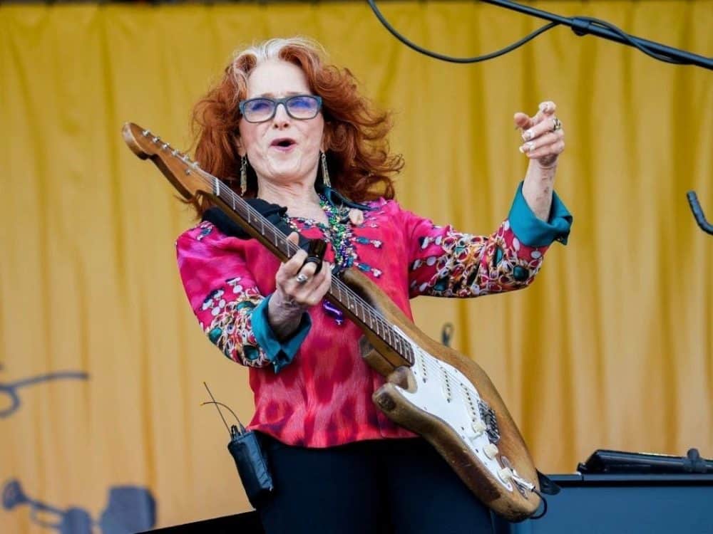 10 Best Bonnie Raitt Songs of All Time - Singersroom.com