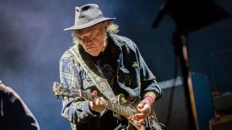 10 Best Neil Young Songs of All Time