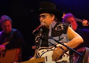 10 Best Waylon Jennings Songs of All Time