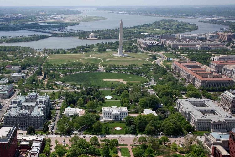 10 Famous Singers from Washington