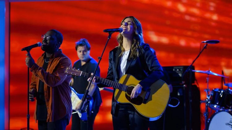 10 Best Hillsong Worship Songs of All Time