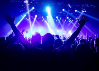 10 Best Worship Songs of All Time