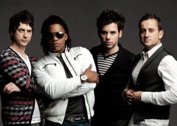 15 Best Christian Gospel Singers of All Time