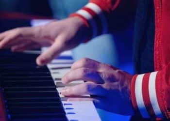 15 Best Piano Songs of All Time