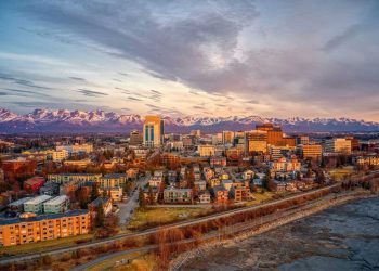 10 Famous Singers from Alaska