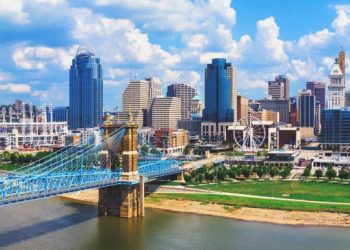 10 Famous Singers from Ohio