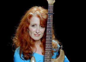 10 Best Bonnie Raitt Songs of All Time